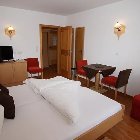 Rosa Apartman *